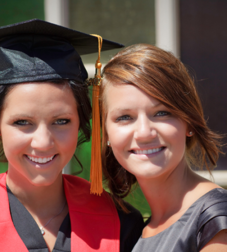 3 Steps to Give the Most Meaningful Graduation Gift for Your Sister
